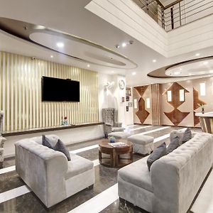 Hotel All Iz Well - Traveller Choice Award Winner 2025